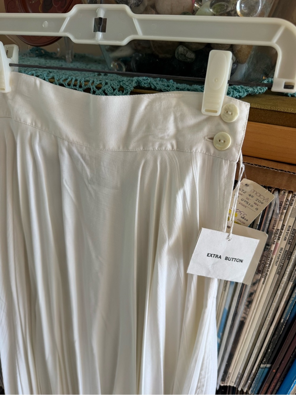 DRAMATIC PRICE DROP: NWT, VTG TO TO ‘n KO,2 deep pockets,subtle Pleated Maxi, P - Picture 2 of 10